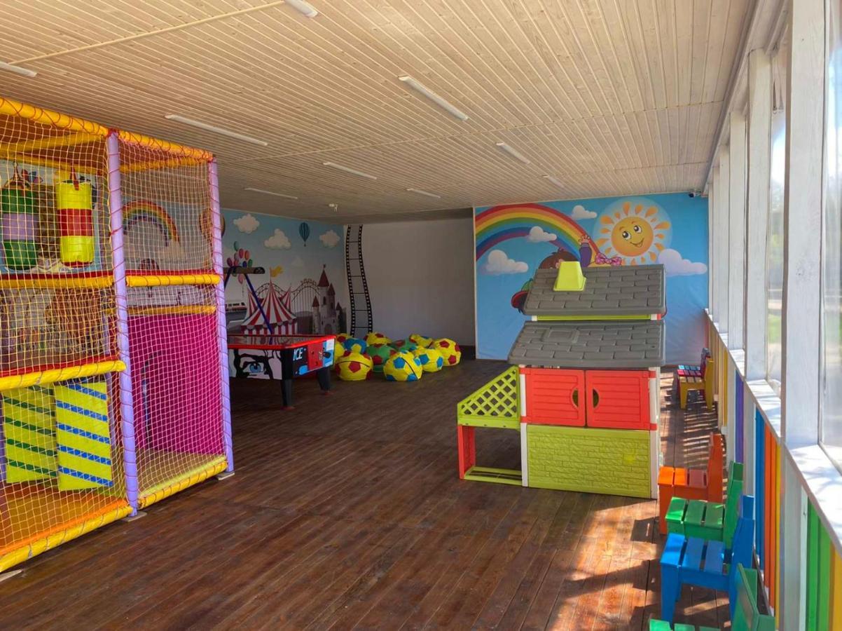 Liman Park Eco Hotel Stara Zbur'yivka Bagian luar foto